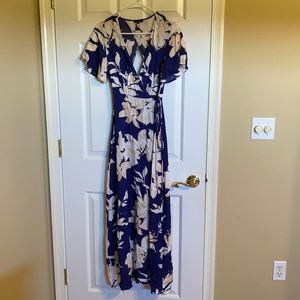Aakaa Maxi wrap dress - M
